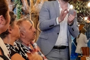 2022 Kurban Bayramı Toplantımız---Kurban Bayramı nedeniyle İnegöl Kent Gönüllüleri Derneği olarak bugün yönetim kurulu ve üyelerimizle önce bayramlaşma sonrasında da mini bir sohbetli toplantımızı yaptık. Yargı Akademi de gerçekleştirdiğimiz bayramlaşma programında dernek başkanımız Ramiz Yiğit,